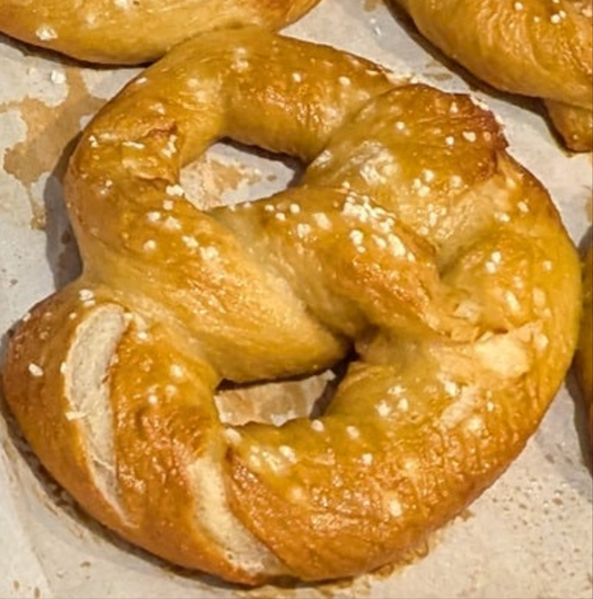 Soft Baked Pretzels (6 ct)